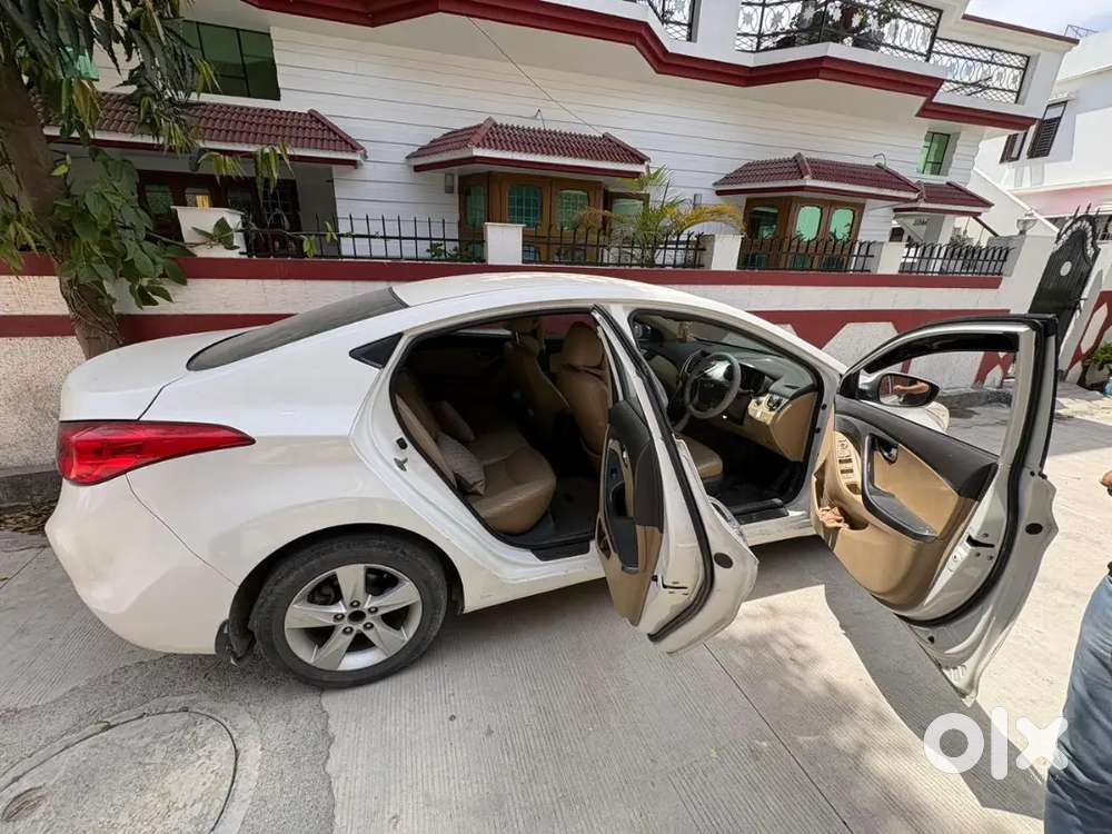 Hyundai Elantra 2012 Model Well Maintained