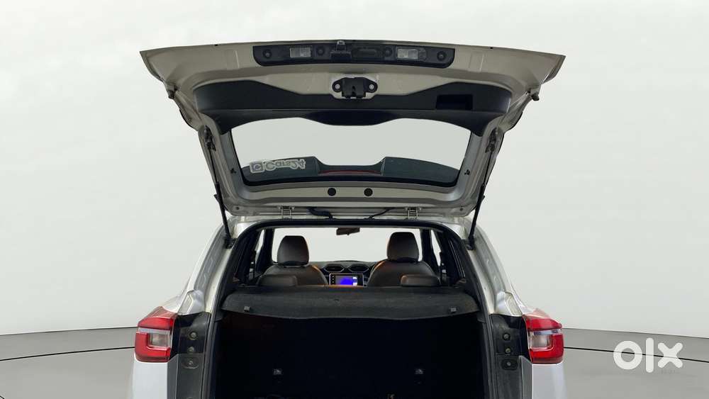 Nissan Magnite 1.0 Xv, 2022, Petrol