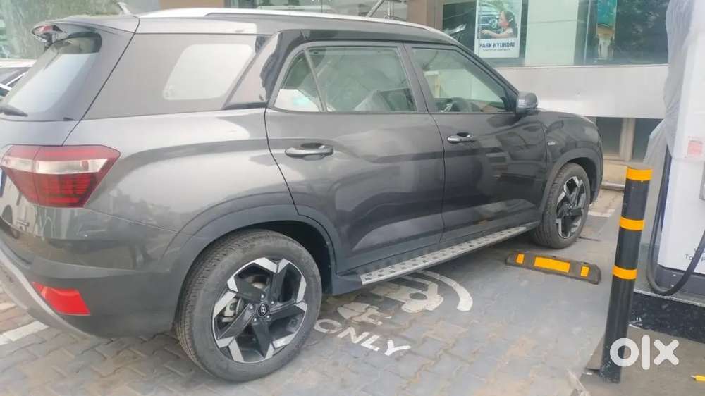 Hyundai Alcazar 2023 Diesel Well Maintained