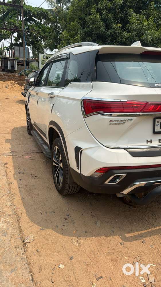 Mg Hector Plus Savvy Pro 1.5 Turbo Petrol Cvt 6 Str, 2023, Petrol
