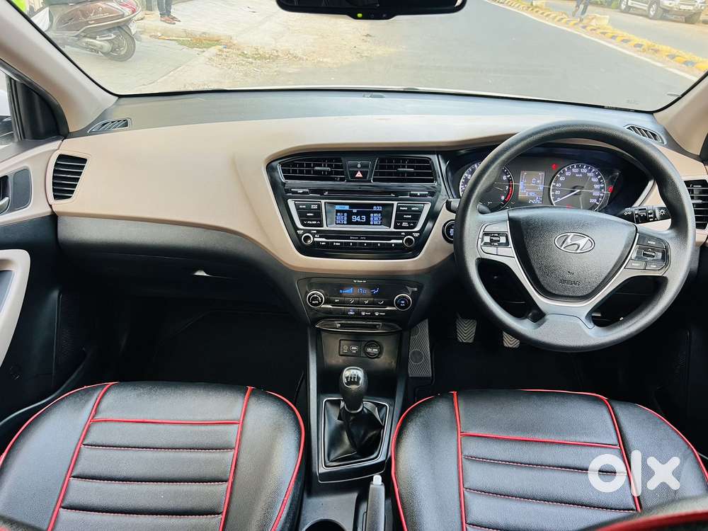 Hyundai I20 Sportz Plus, 2015, Petrol