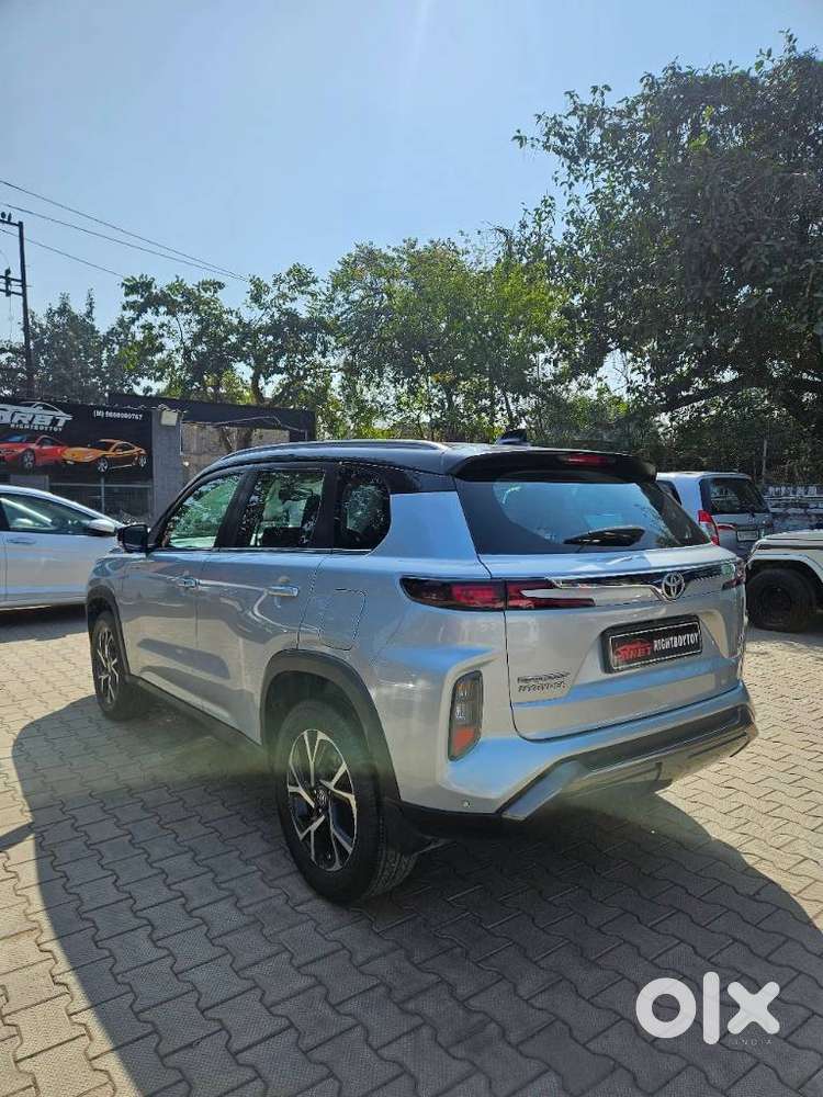 Toyota Urban Cruiser Hyryder 1.5 V Hybrid, 2023, Petrol