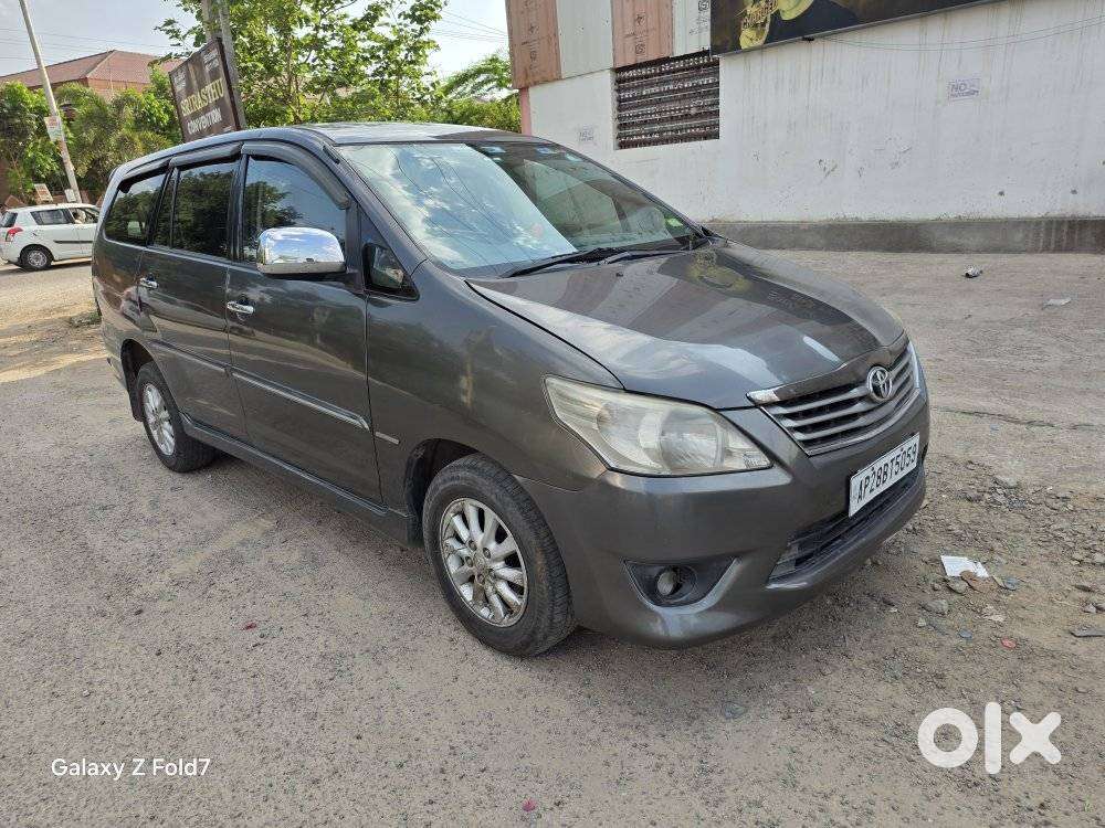 Toyota Innova 2.5 V 7 Str, 2012, Diesel