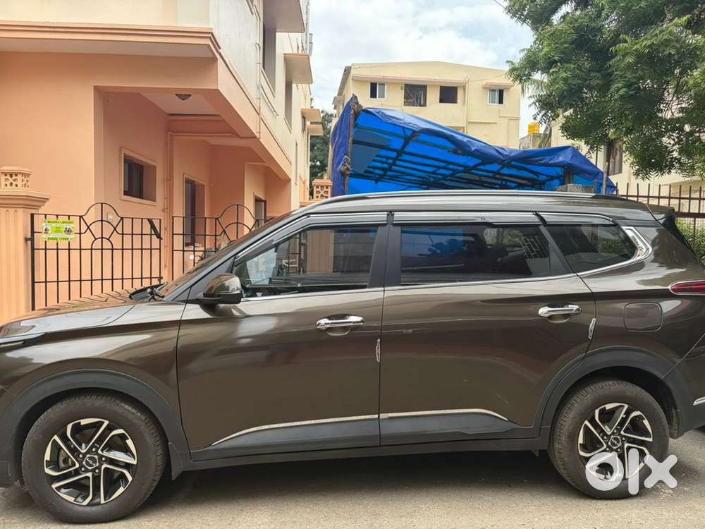 Kia Carens Petrol 2023