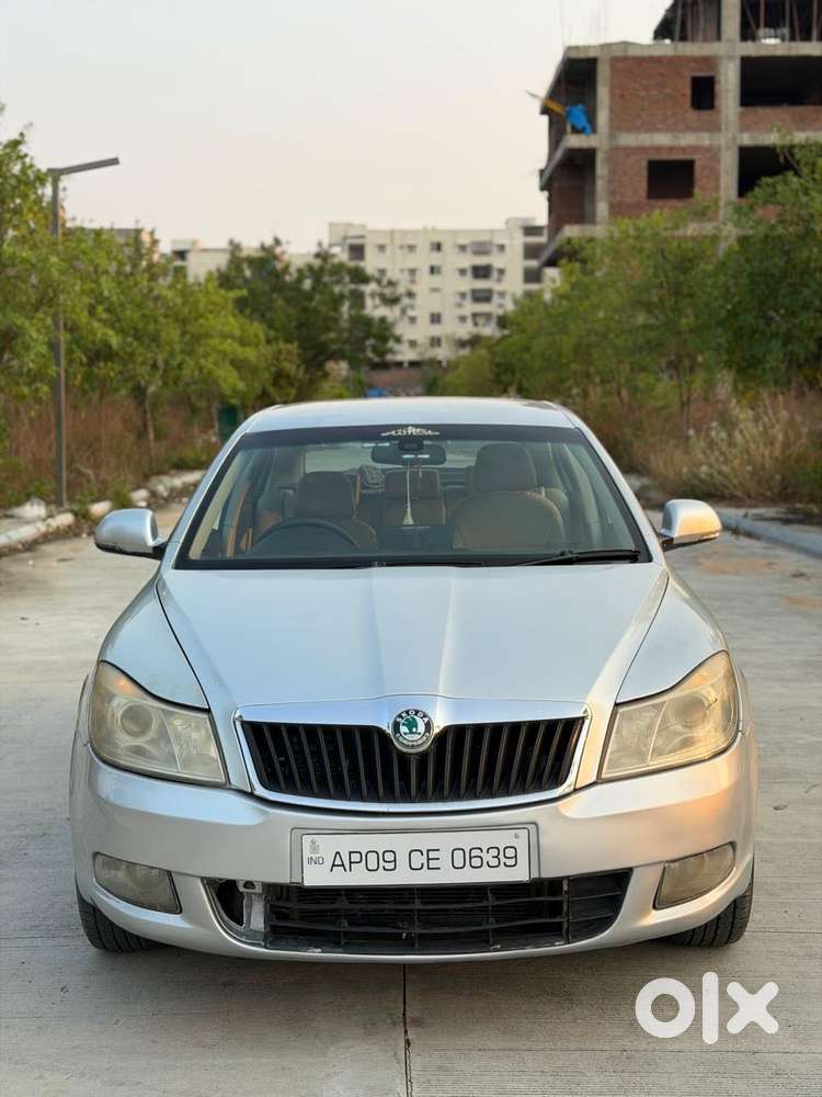 Skoda Laura 2.0 Elegance Tdi Cr At, 2011, Diesel