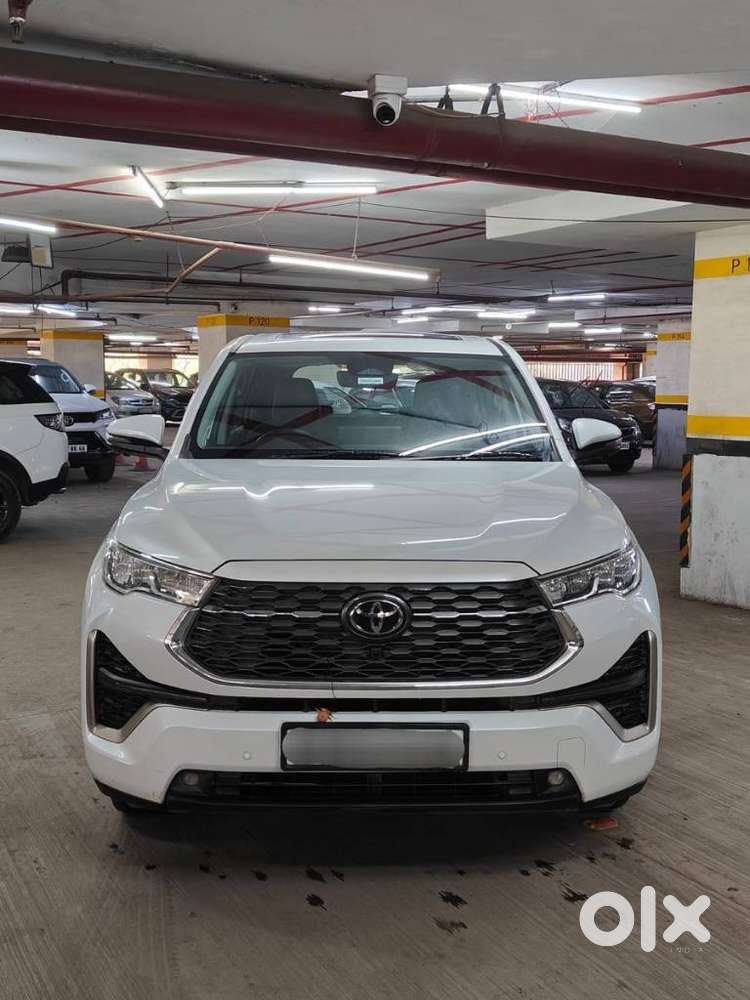 Toyota Innova Hycross 2.0 Zx Hybrid 7 Str, 2025, Cng & Hybrids