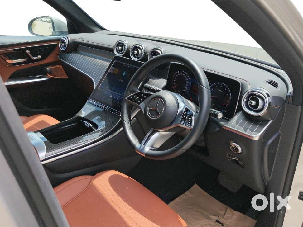 Mercedes-Benz GLC 300 4MATIC, 2023, Petrol