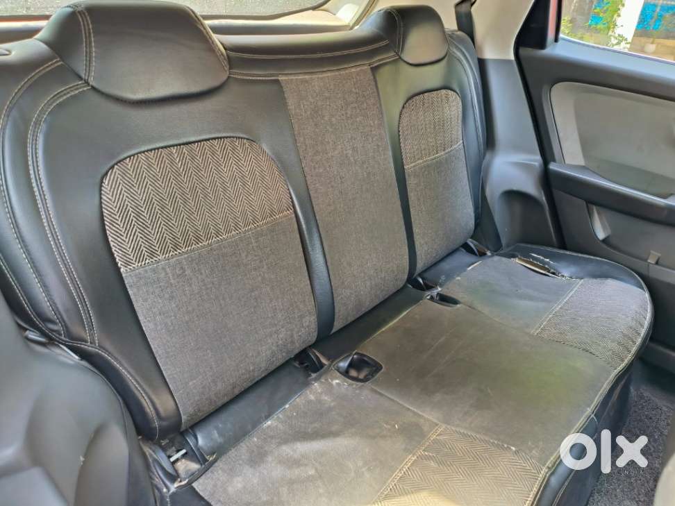 Tata Altroz 1.2 Xe, 2020, Petrol