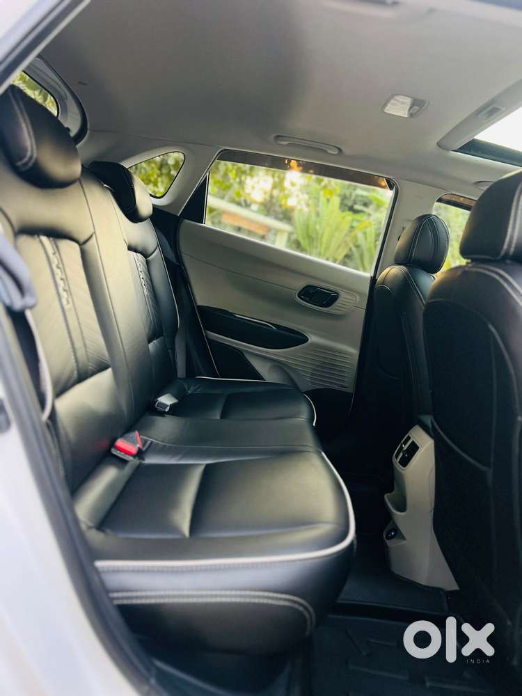 Hyundai I20 Asta (o) 1.2 Ivt, 2024, Petrol