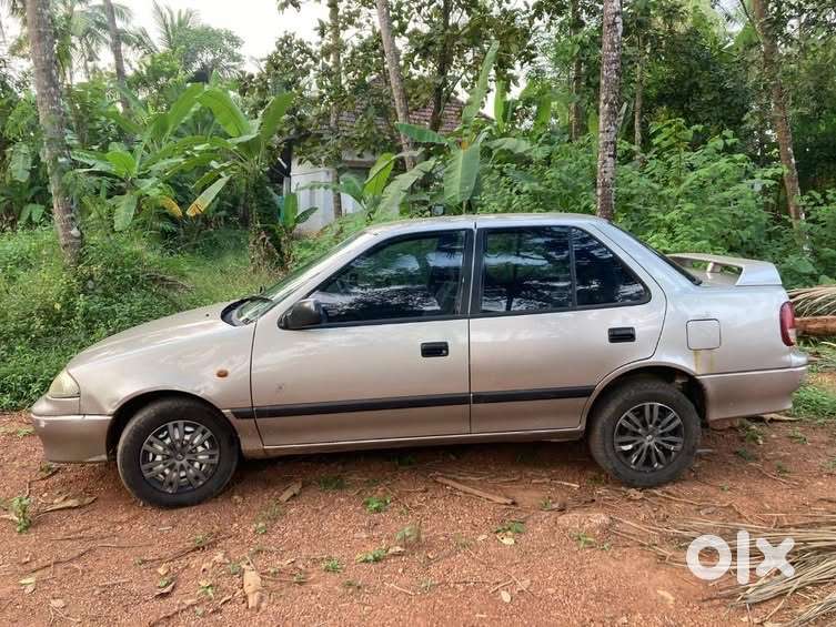 Maruti Suzuki Esteem 2002