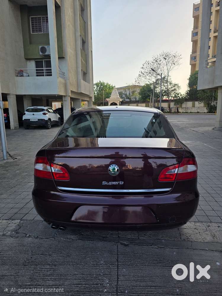 Skoda Superb Petrol 2012