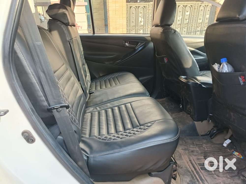 Toyota Innova Crysta 2.4 G Mt 8s, 2016, Diesel