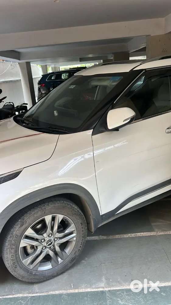 Kia Seltos 2021 Petrol Well Maintained & Sunroof