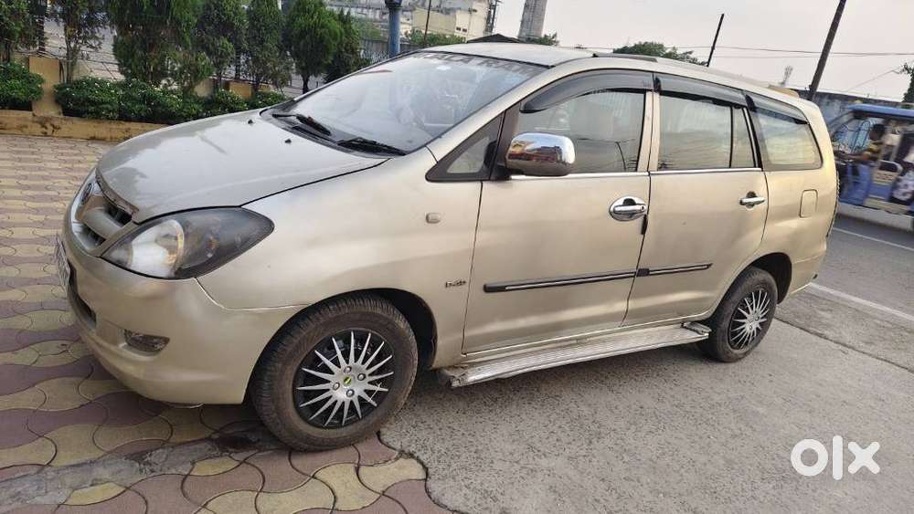 Toyota Innova 2.5 Vx 8 Str Bs-iii, 2007, Diesel