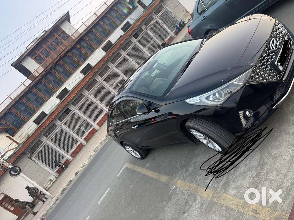 Hyundai Verna 2022 Diesel 100000 Km Driven