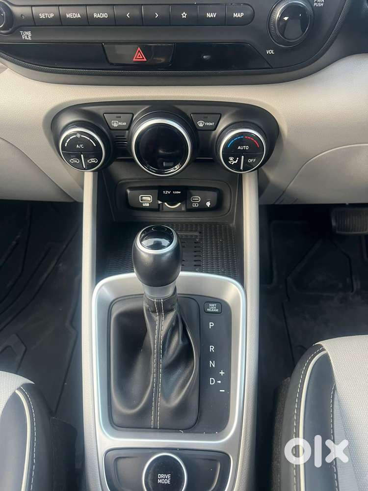 Hyundai Venue 1.0 Sx (o) Turbo Dct, 2022, Petrol