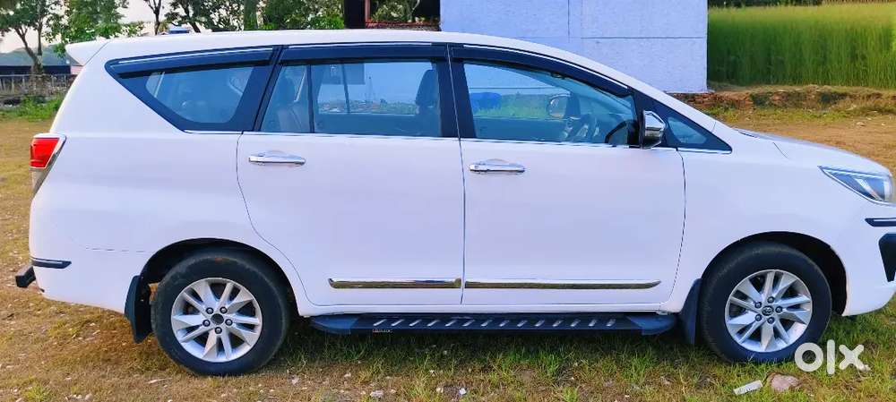 Toyota Crysta 2018 G4 Model