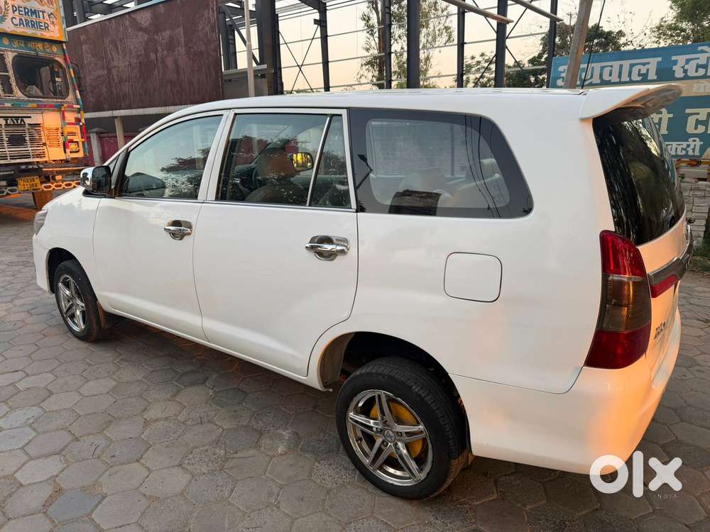 Toyota Innova 2009-2011 2.0 Gx 8 Str, 2011, Diesel