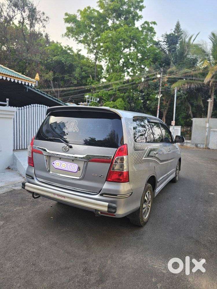 Toyota Innova 2.5 Zx 7 Str Bs-iv, 2014, Diesel