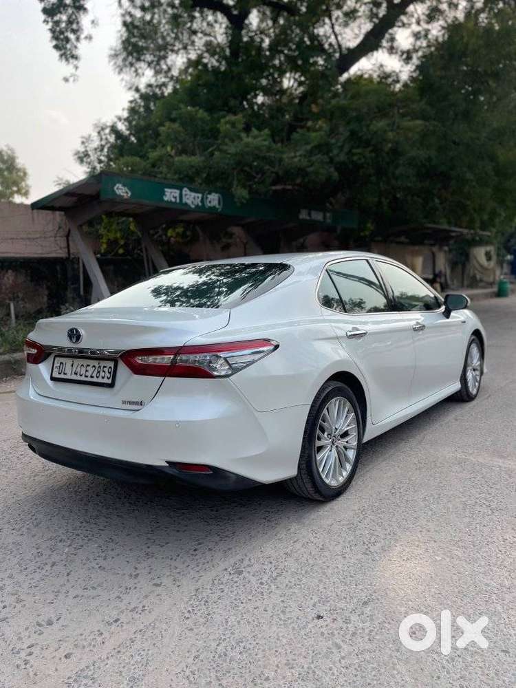 Toyota Camry 2.5 Hybrid, 2019, Petrol
