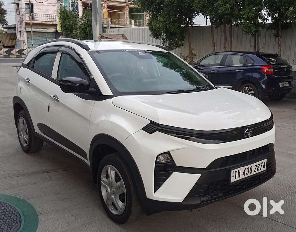 Tata Nexon 1.2 Revotron Xm (s), 2024, Petrol
