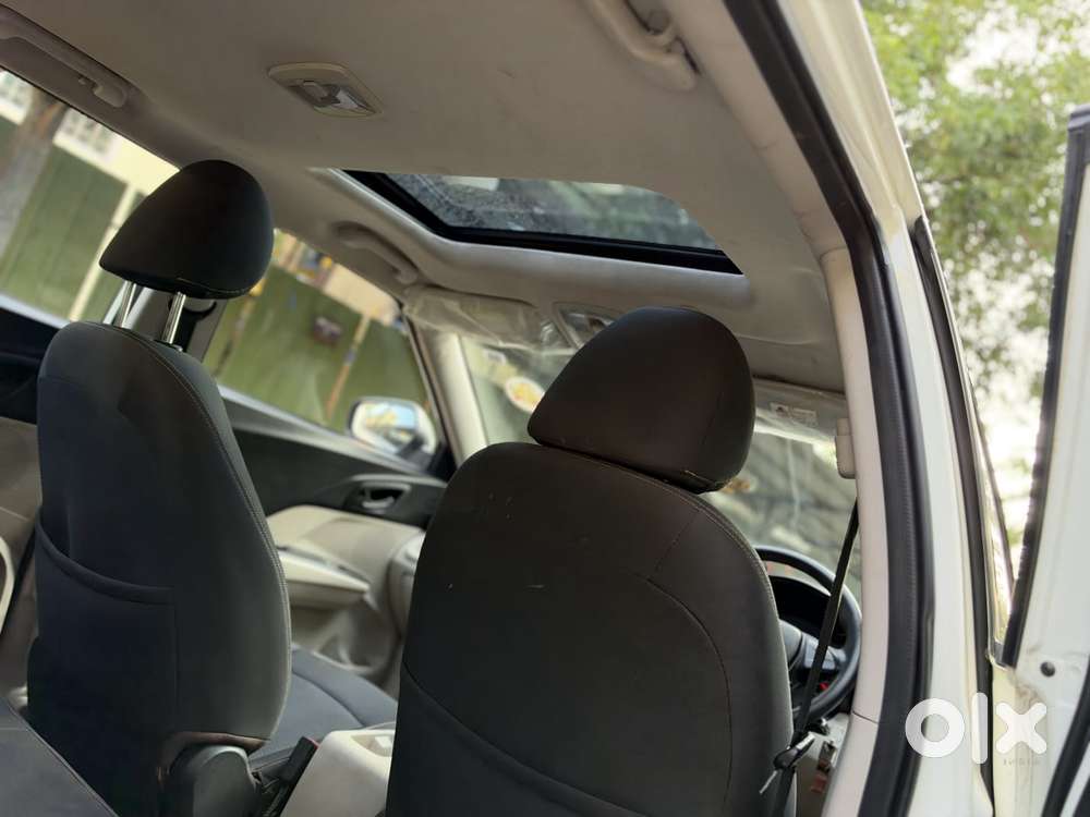 Mahindra Xuv300 W6 Amt Diesel, 2024, Diesel