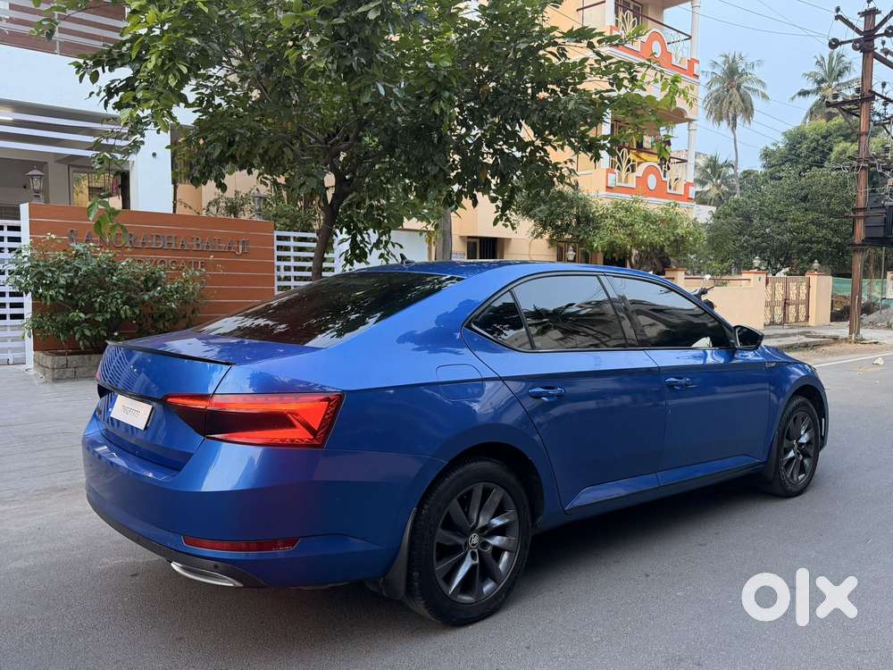Skoda Superb [2020-ongoing] 1.8 Sportline, 2022, Petrol