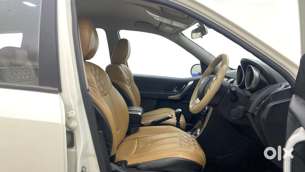 Mahindra Xuv500 W7, 2020, Diesel