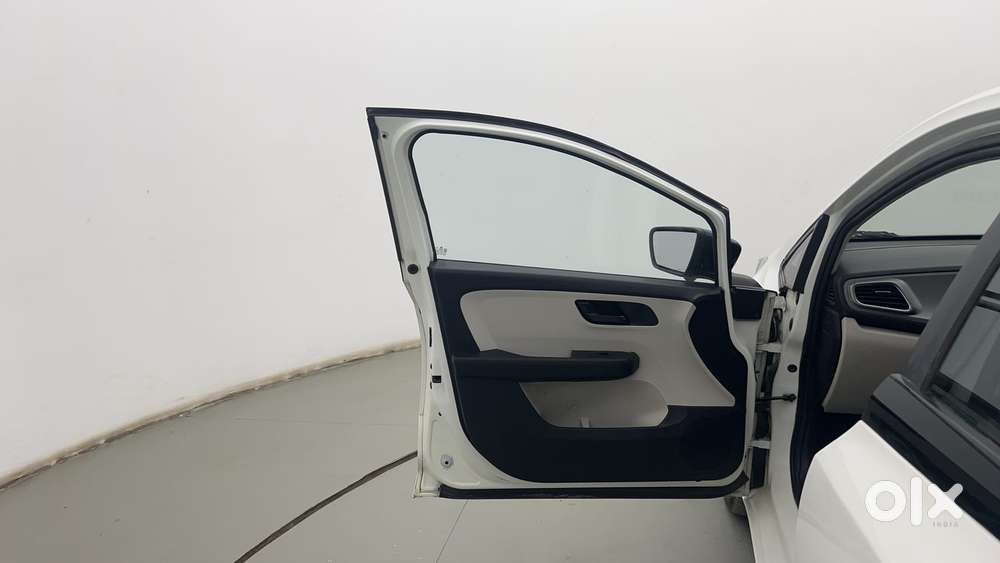 Tata Altroz 1.5 Xm Plus Diesel, 2022, Diesel