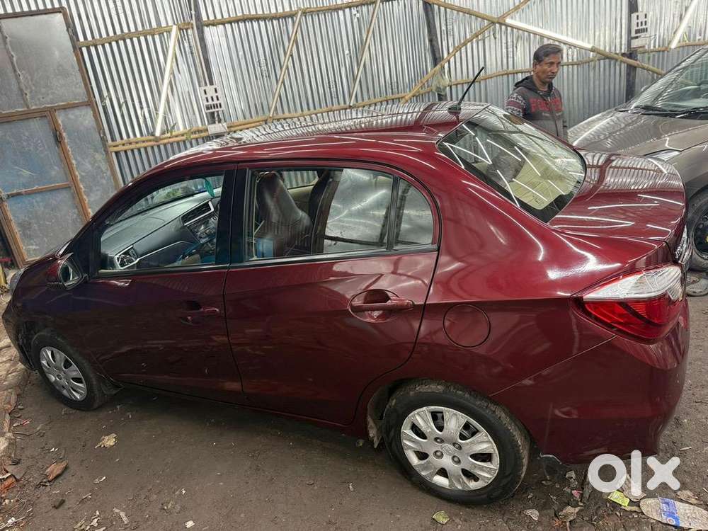 Honda Amaze 2nd Gen 2016 Petrol Good Condition