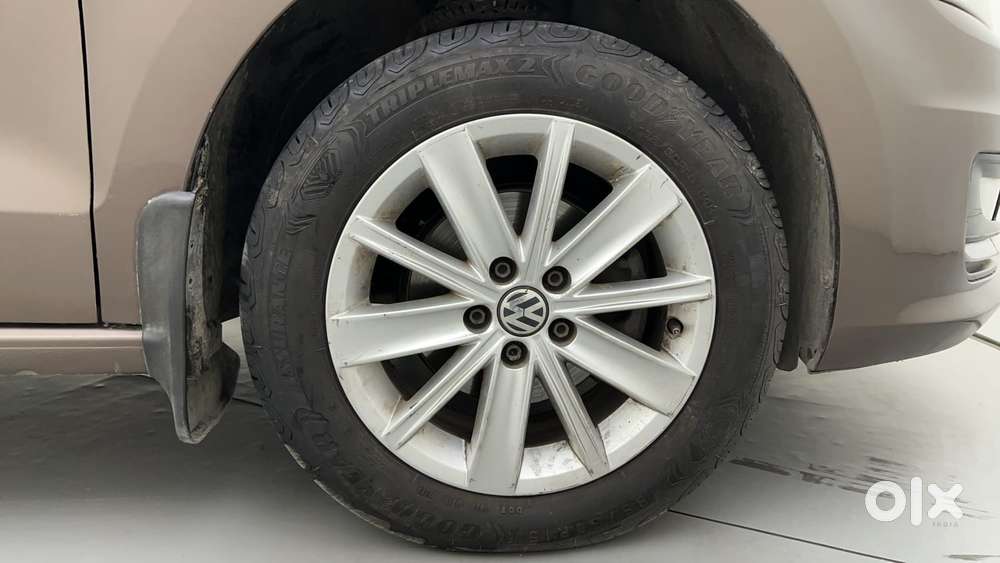 Volkswagen Vento 2013-2015 1.2 Tsi Highline At, 2016, Petrol