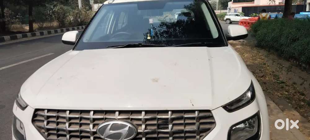 Hyundai Venue 2021 Petrol 12000 Km Driven Only