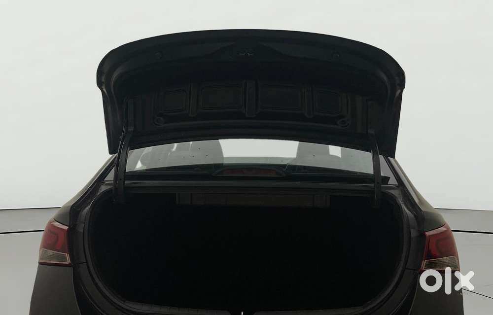 Hyundai Verna 1.6 Sx (o) Vtvt At, 2017, Petrol