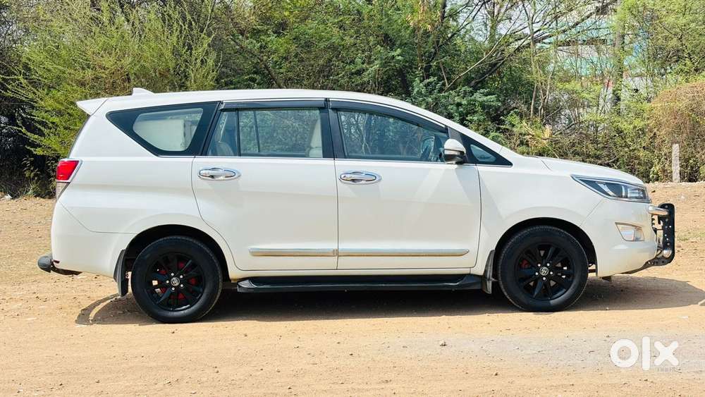 Toyota Innova Crysta 2.7 Vx Mt, 2017, Diesel