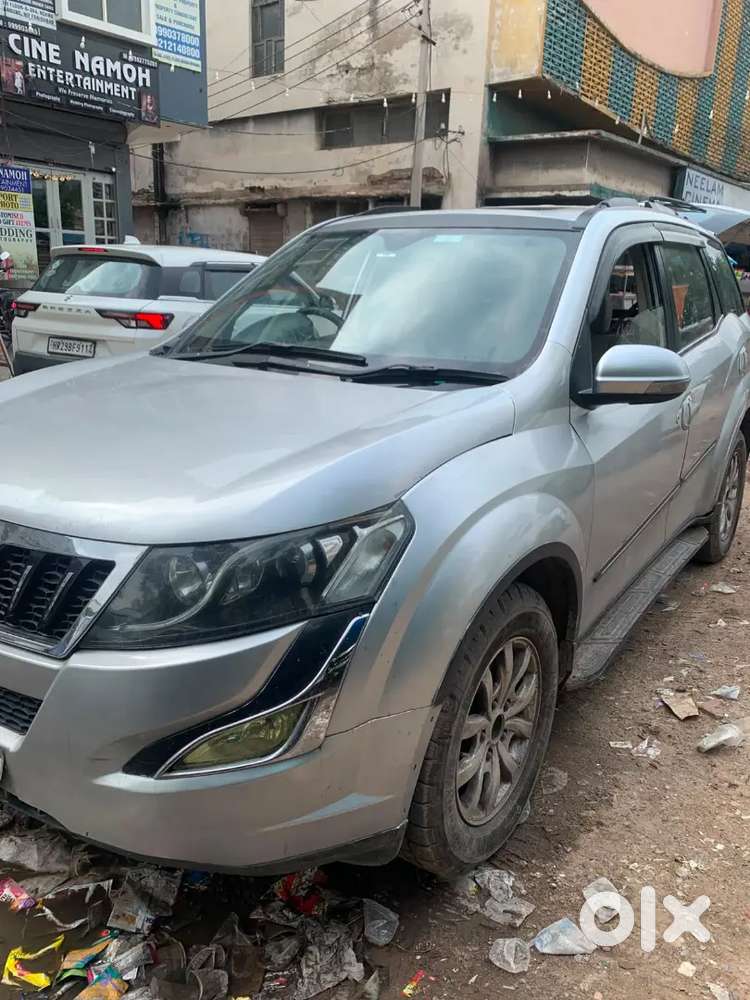 Mahindra Xuv500 W10 2016