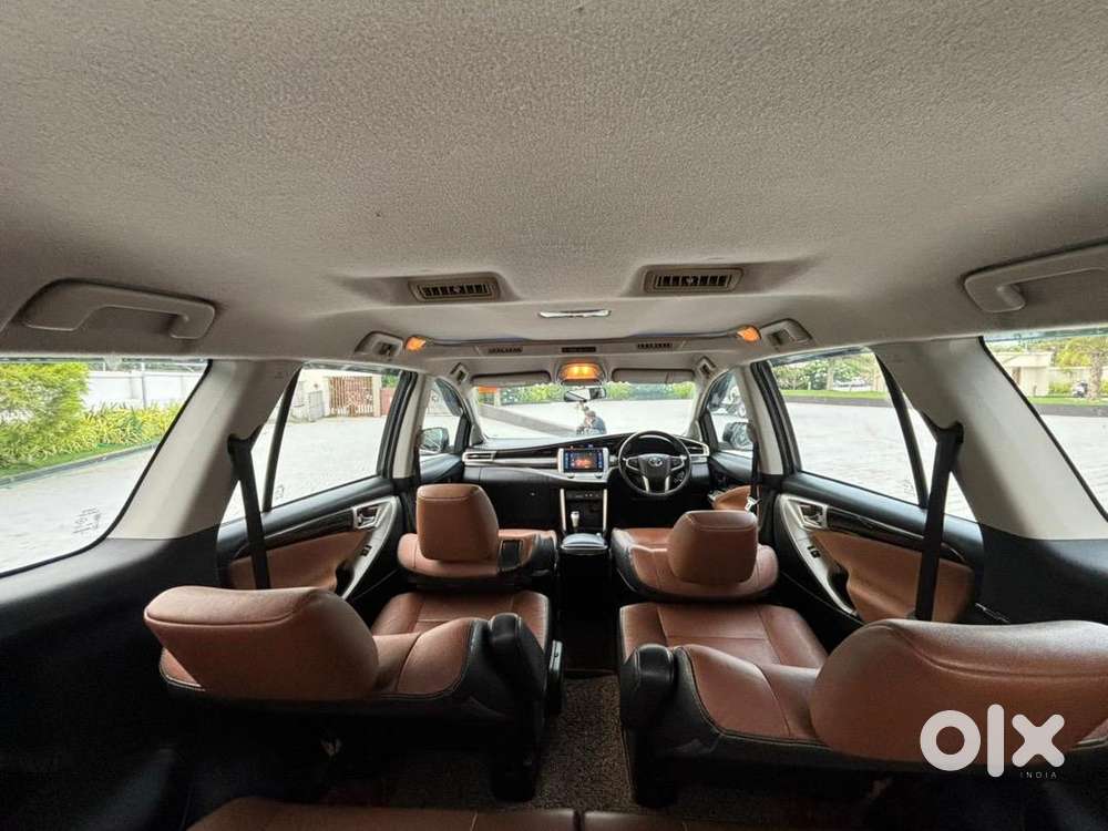 Toyota Innova Crysta 2018 Diesel Well Maintained