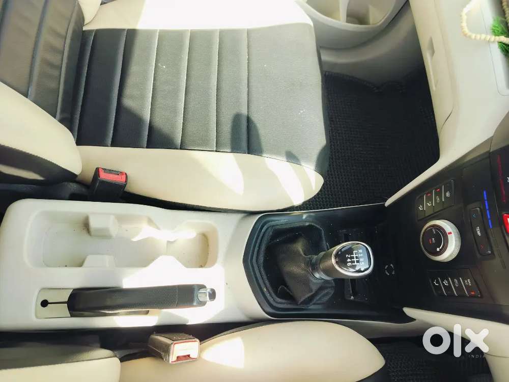 Mahindra Xuv300 W4 Diesel 2021  1st Owner  83,000 Km Driven