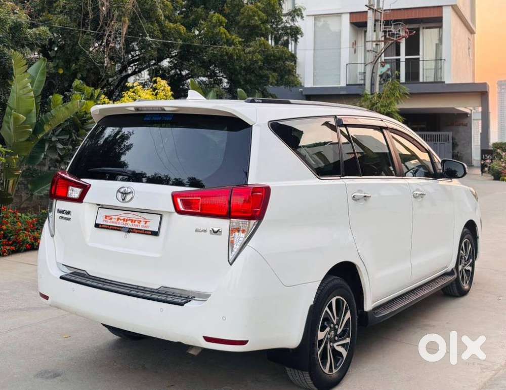 Toyota Innova Crysta 2.4 V 8 Str, 2021, Diesel