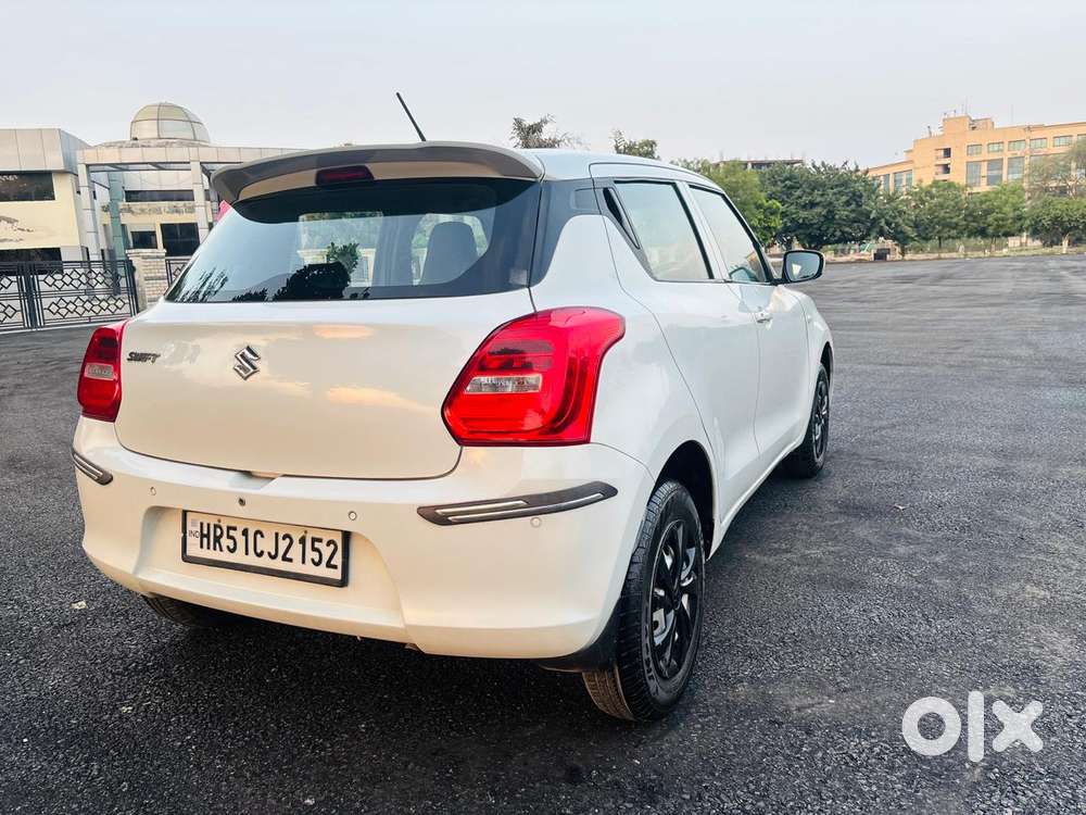 Maruti Suzuki Swift 1.2 Vxi (o), 2022, Petrol