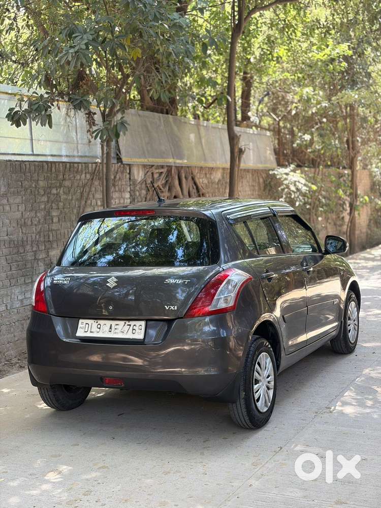 Maruti Suzuki Swift Vxi, 2015, Petrol