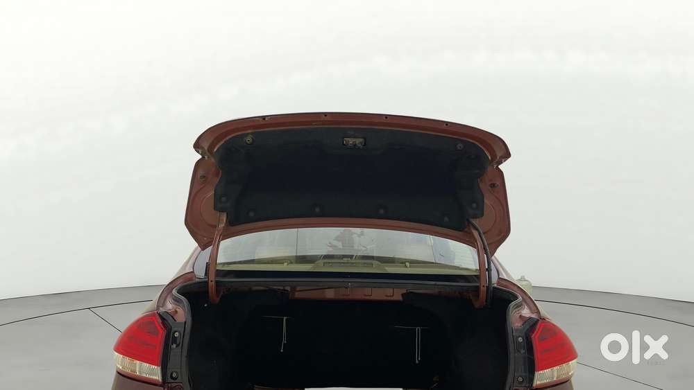 Maruti Suzuki Ciaz 1.5 Alpha Shvs Petrol, 2020, Petrol