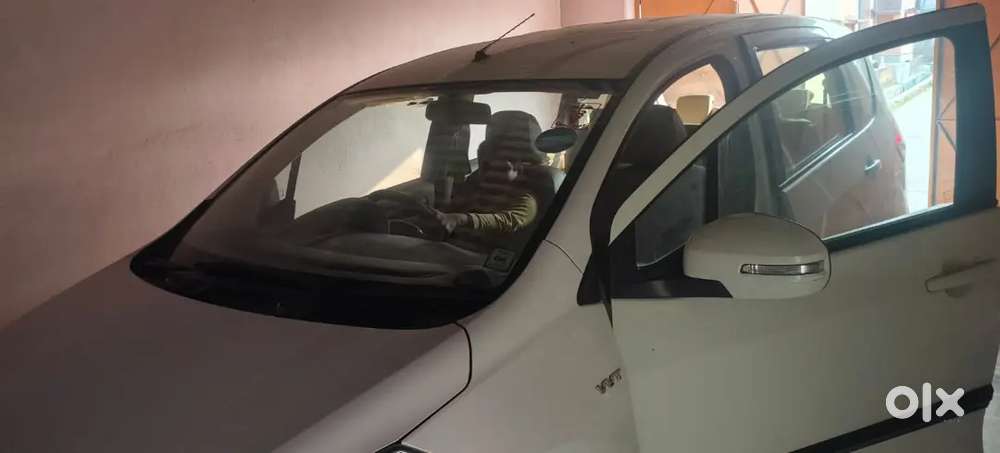 Maruti Suzuki Ertiga Vxi 2012