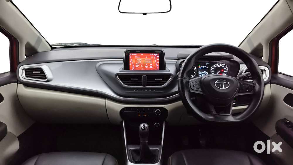 Tata Altroz Xz, 2022, Petrol