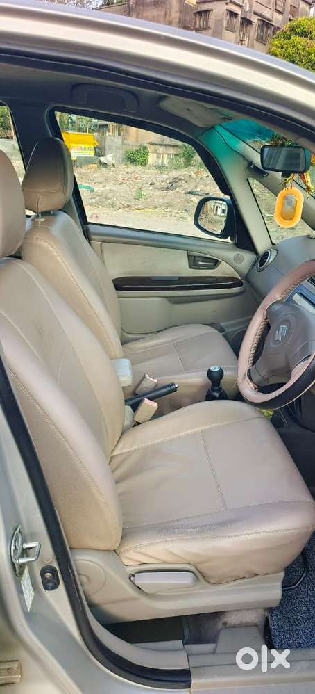 Maruti Suzuki Sx4 Vxi Bsiv, 2011, Cng & Hybrids