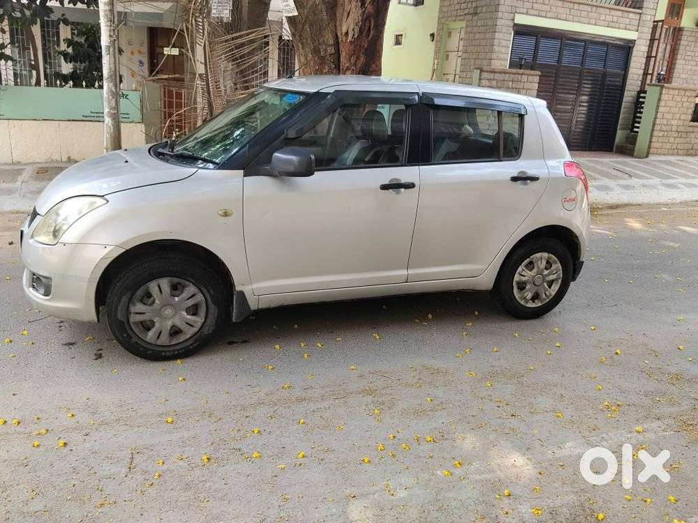 Maruti Suzuki Swift 2011-2014 Vxi, 2011, Petrol