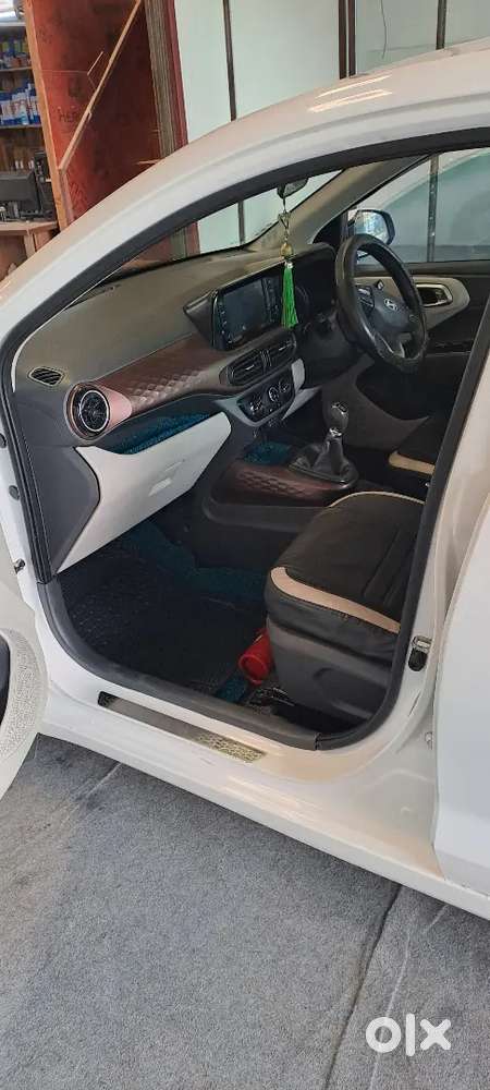 Hyundai Aura 2023 Cng & Hybrids 70000 Km Driven