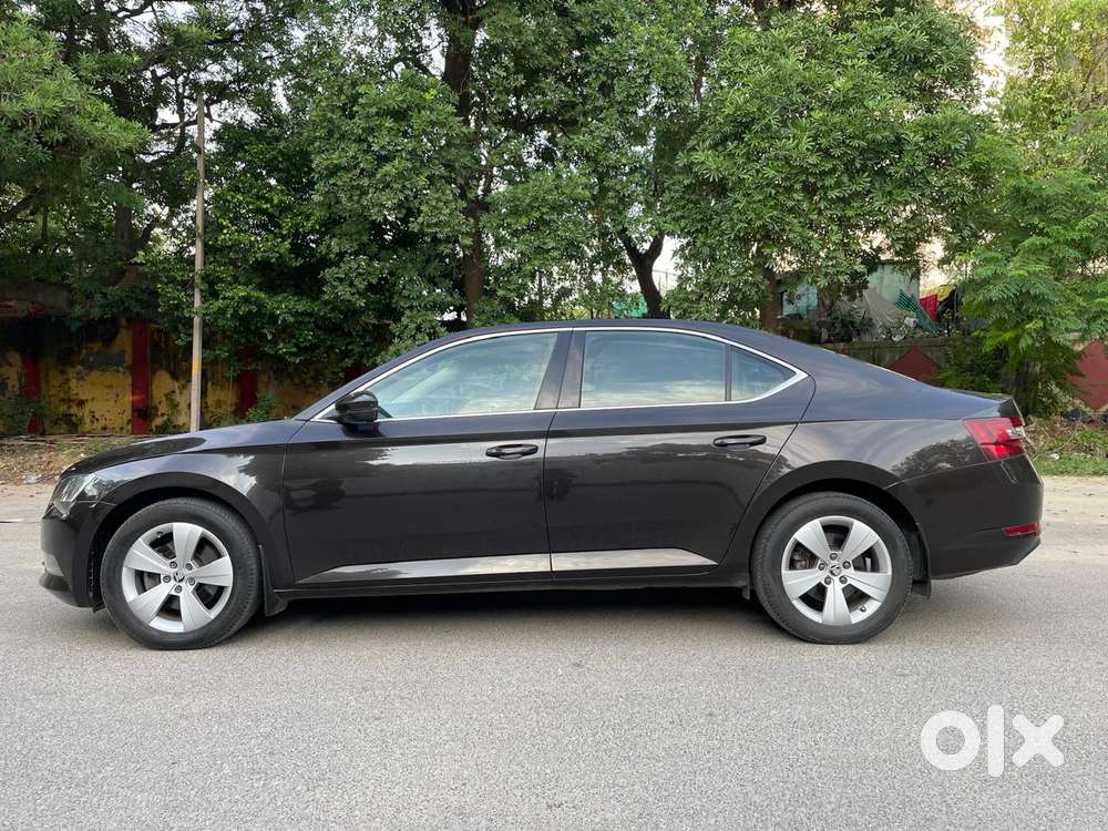 Skoda Superb Style 2.0 Tdi At, 2018, Petrol