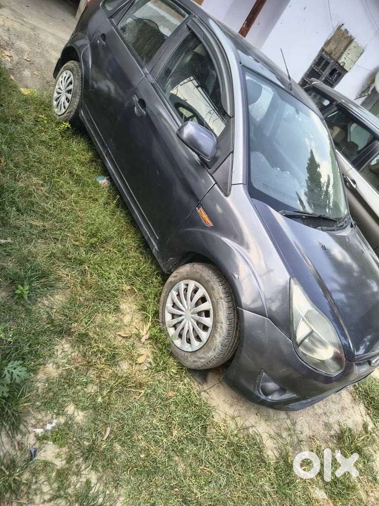 Ford Figo 1.2p Trend Mt, 2011, Petrol