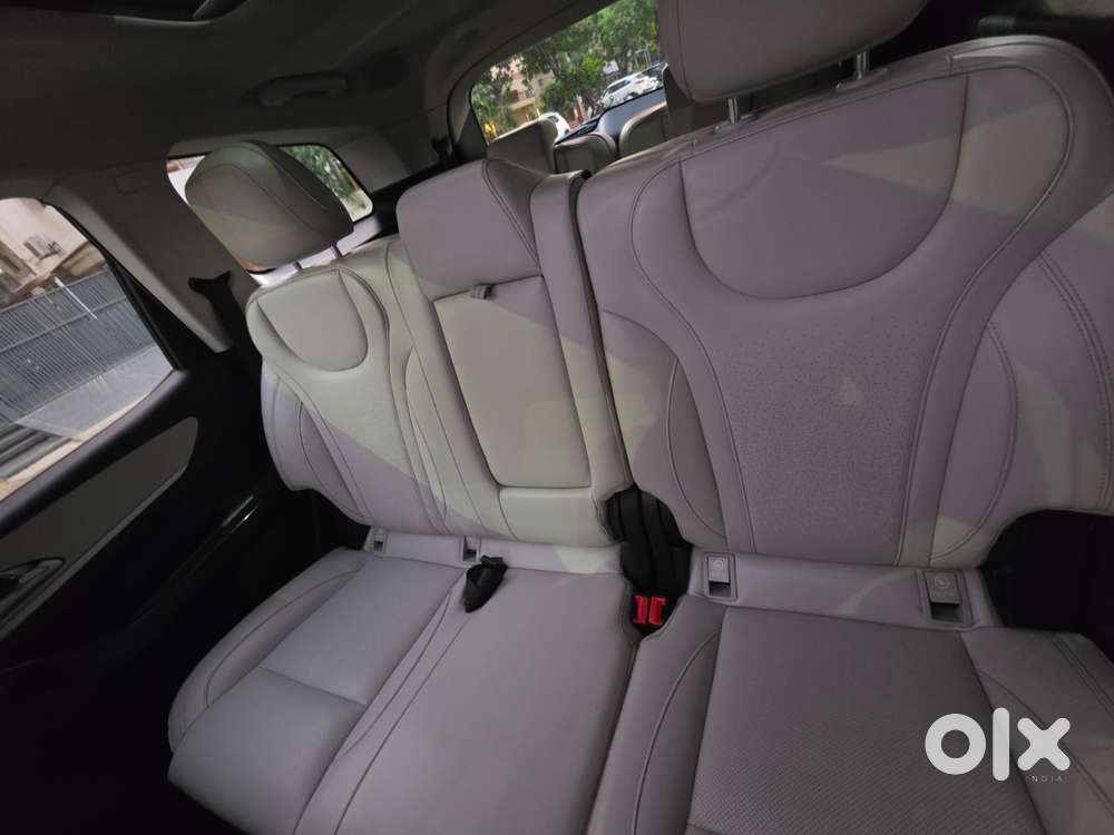 Mahindra Xuv700 2.2 Ax 7 Diesel At Luxury Pack Str, 2023, Petrol