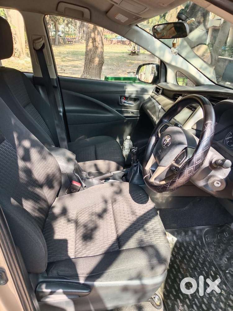 Toyota Innova Crysta 2.4 G Mt, 2017, Diesel